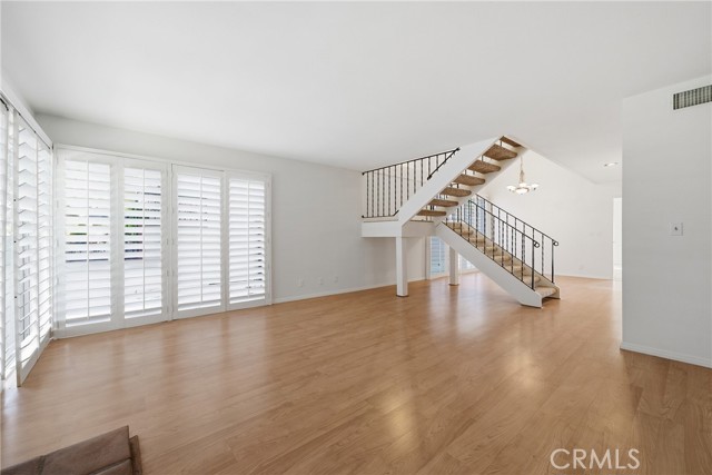 MLS #NP25255584 image #10