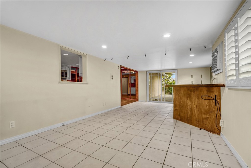 MLS #NP25255765 image #11