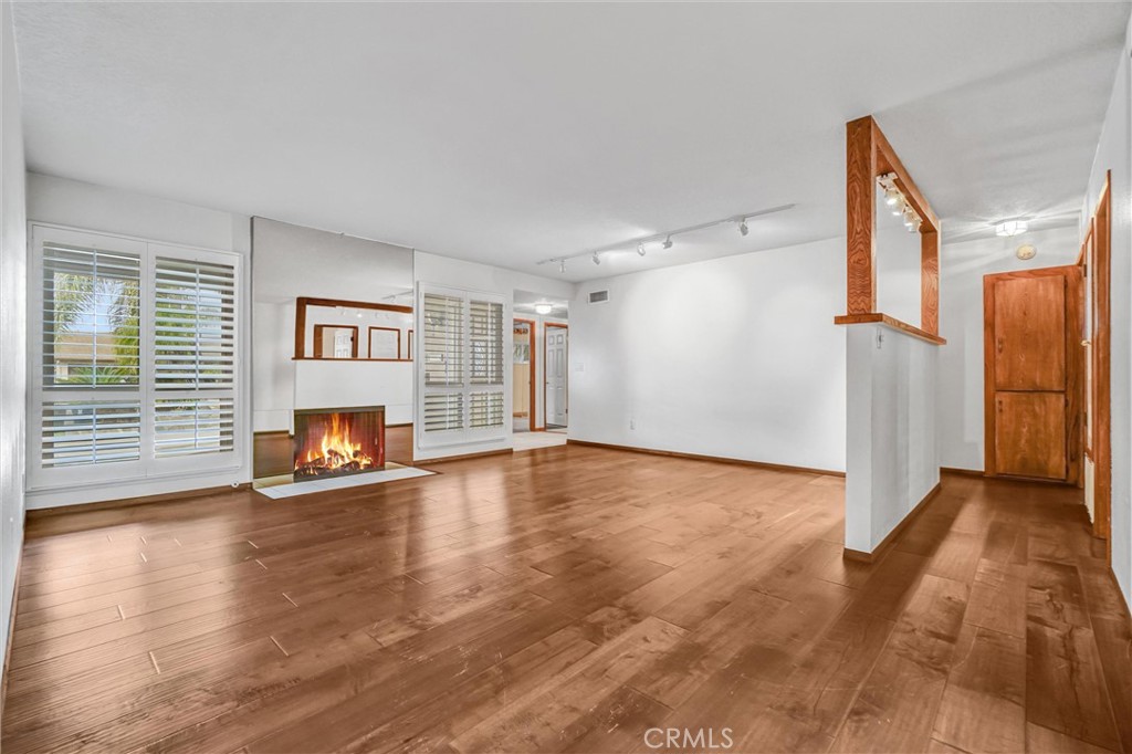 MLS #NP25255765 image #2