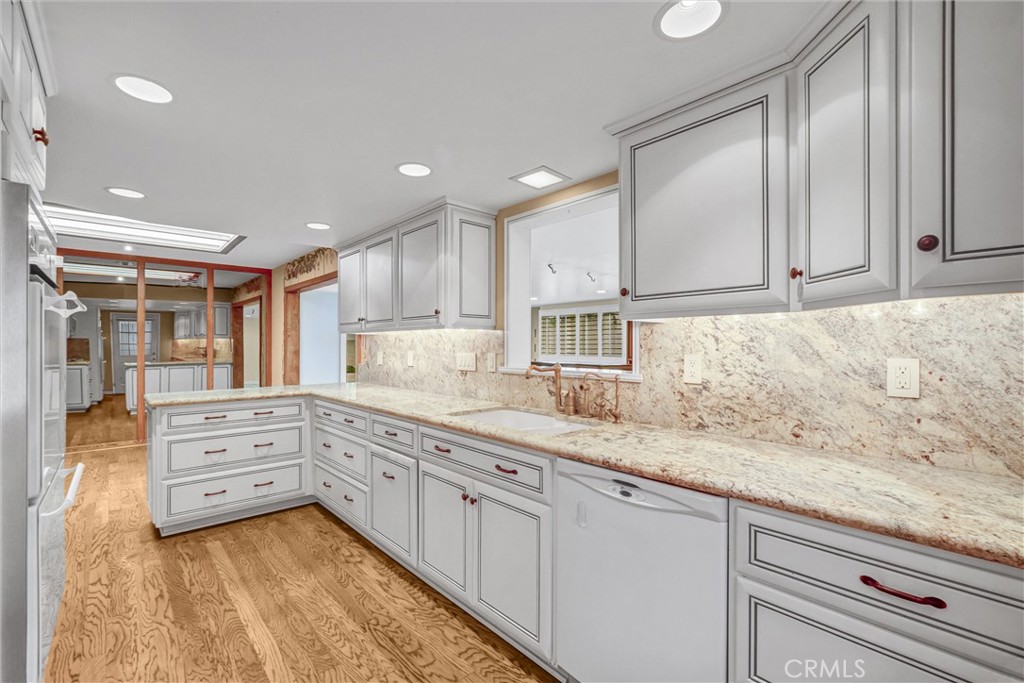 MLS #NP25255765 image #6