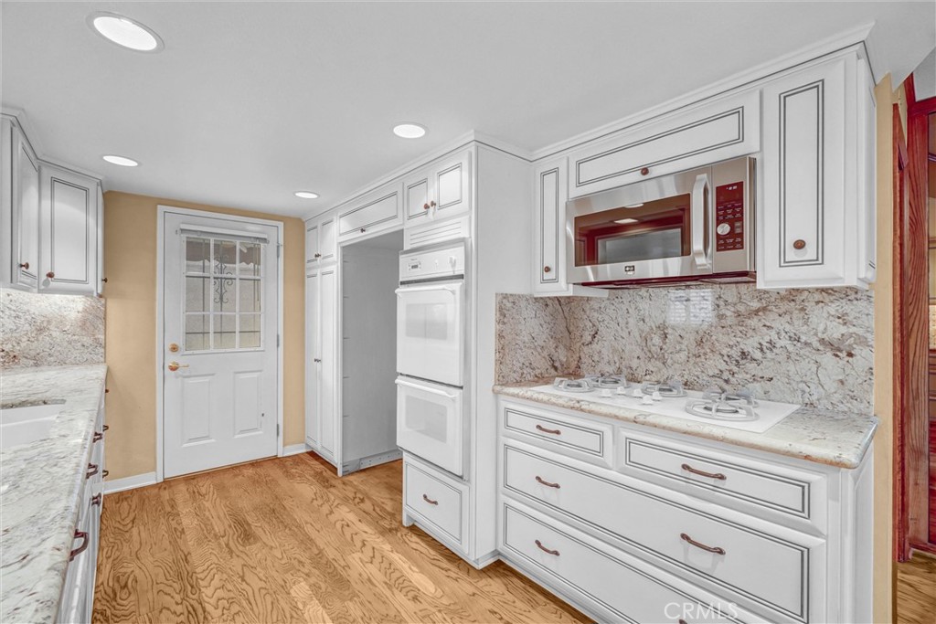 MLS #NP25255765 image #8