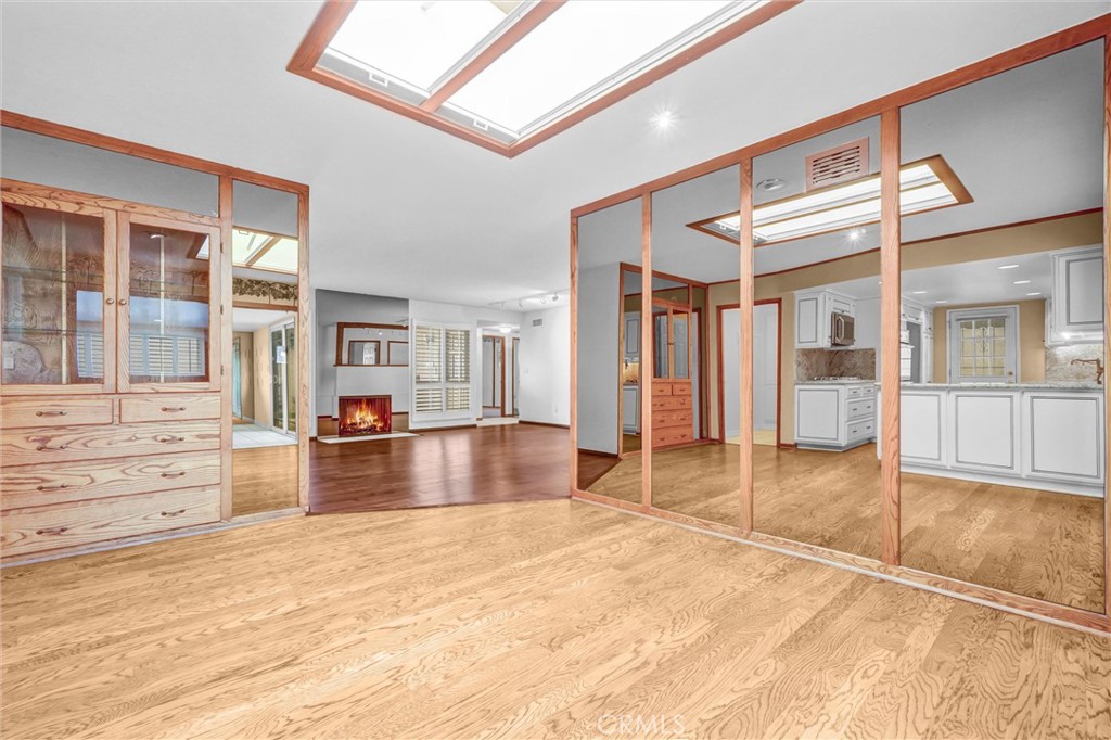 MLS #NP25255765 image #9