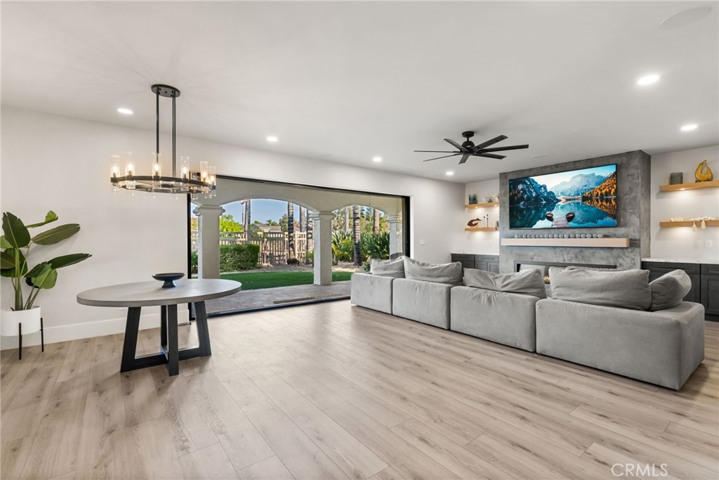 MLS #NP25255769 image #5