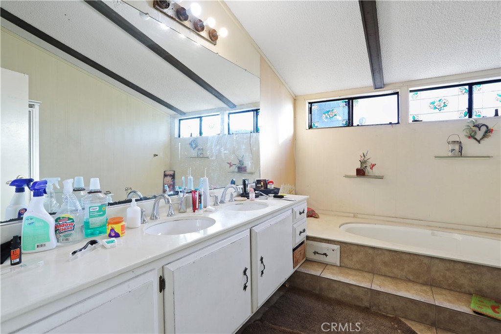 MLS #NP25255824 image #18