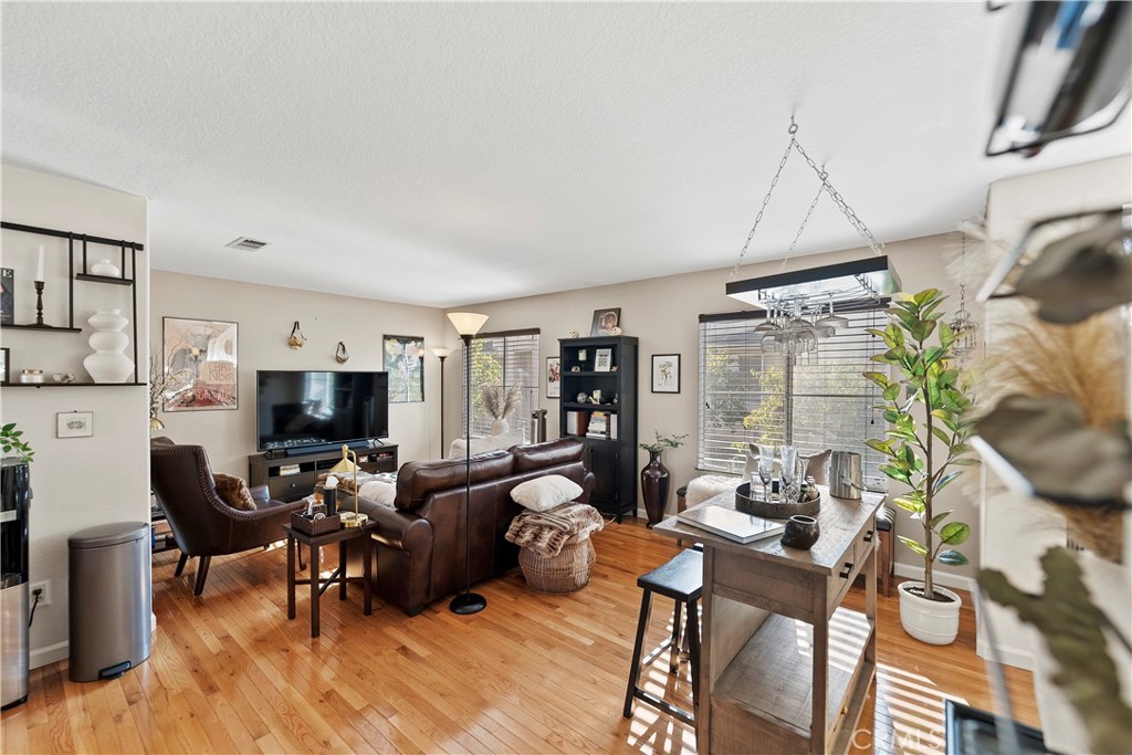 MLS #NP25256504 image #5