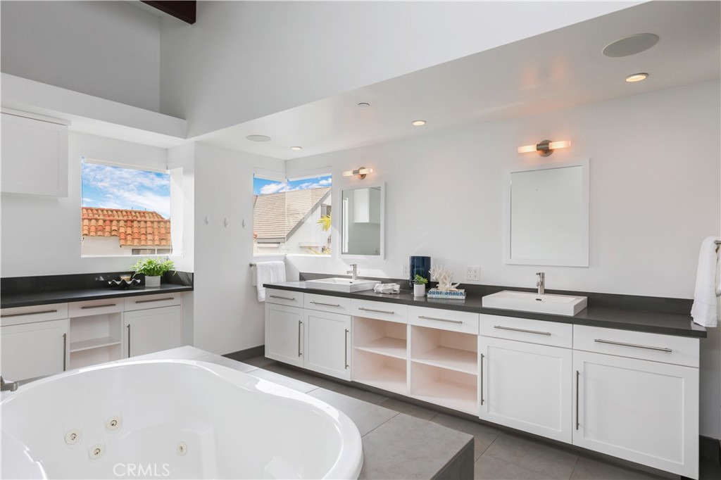 MLS #NP25257080 image #17