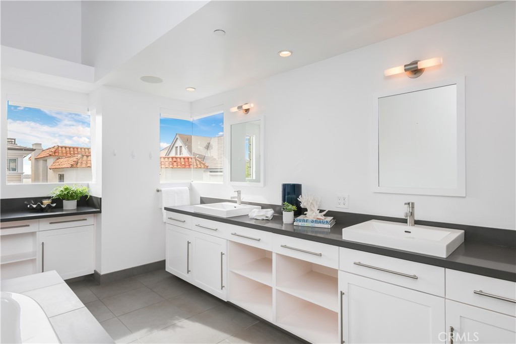 MLS #NP25257080 image #9