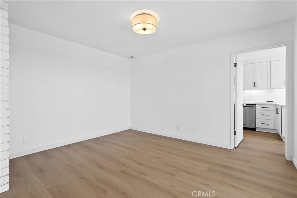 MLS #NP25258760 image #10