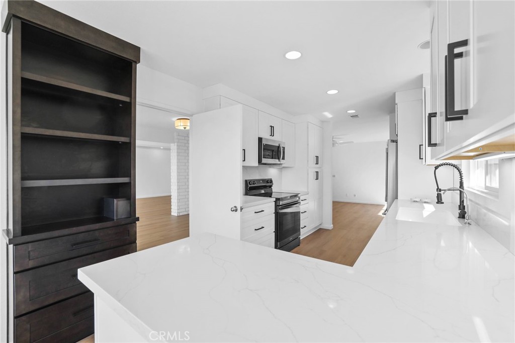 MLS #NP25258760 image #16