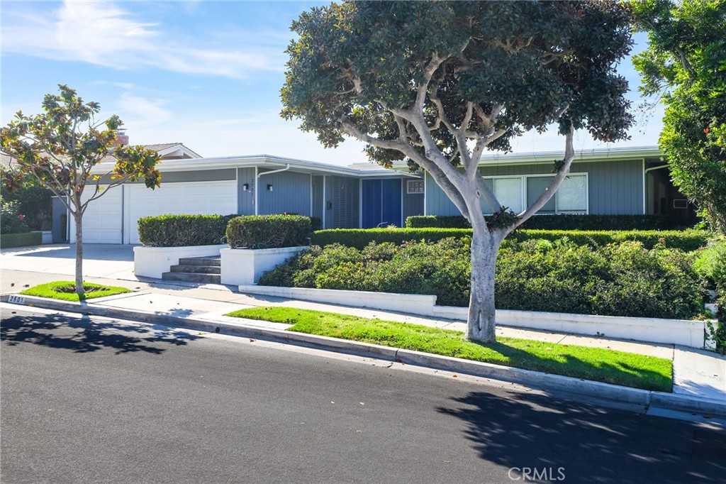 MLS #NP25258760 image #2