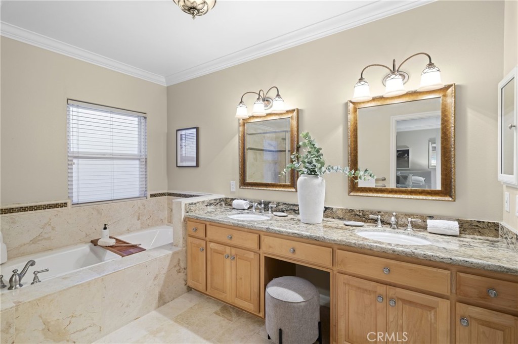 MLS #NP25259107 image #10