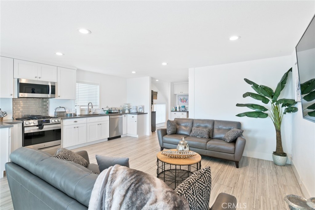 MLS #NP25259298 image #23