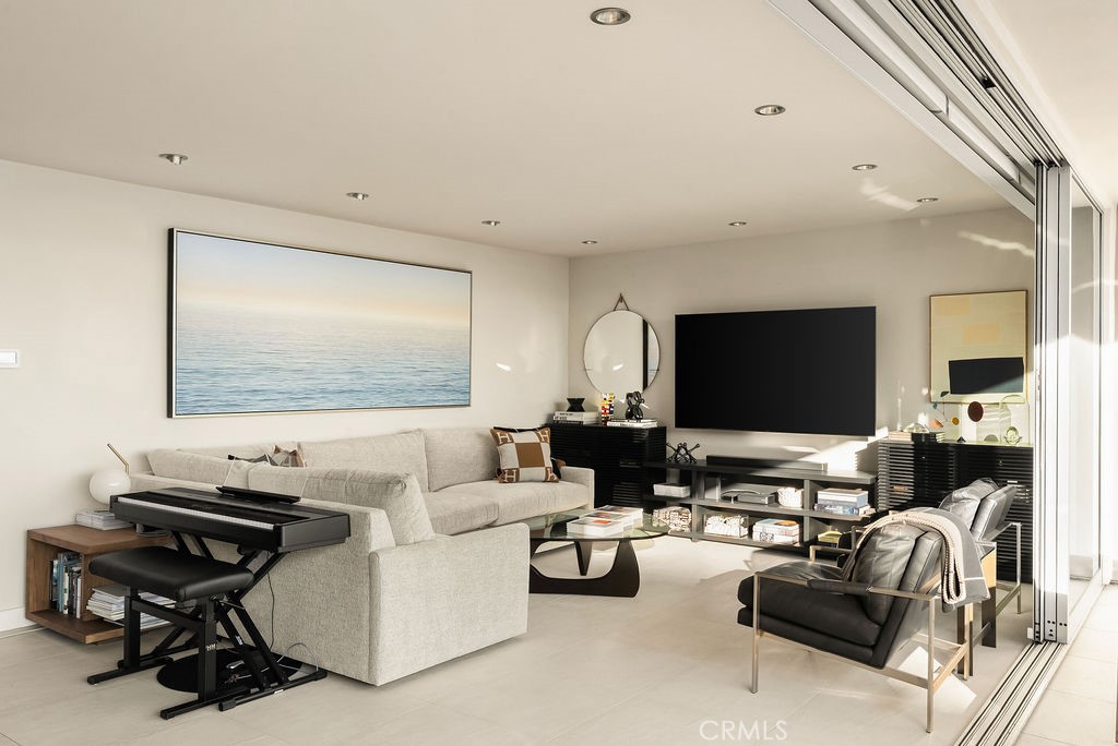 MLS #NP25260000 image #2