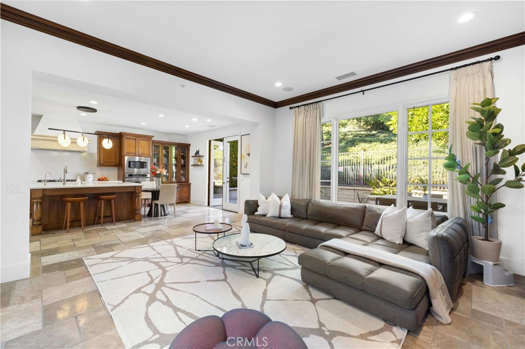 MLS #NP25058104 image #5