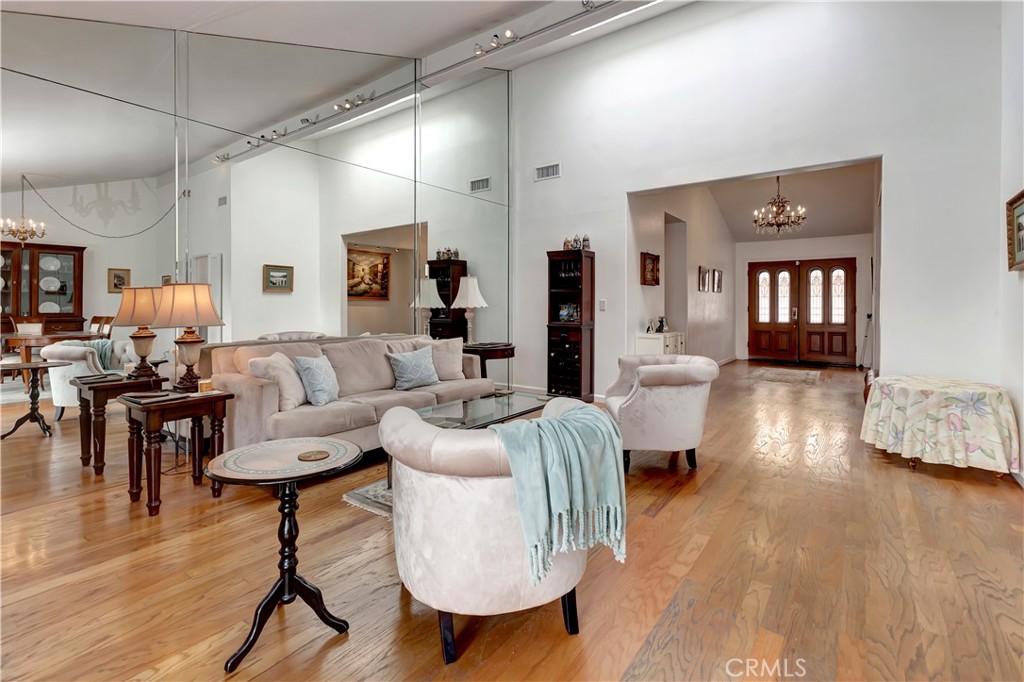 MLS #NP25260571 image #11