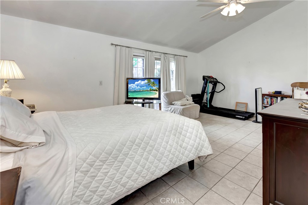 MLS #NP25260571 image #3