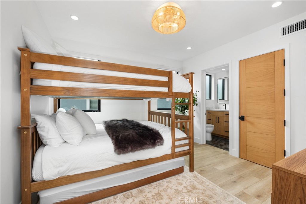 MLS #NP25260923 image #14