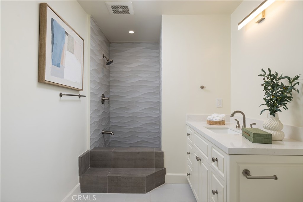 MLS #NP25215802 image #30