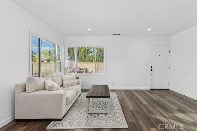 MLS #NP25261978 image #24