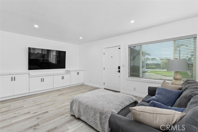 MLS #NP25261978 image #9