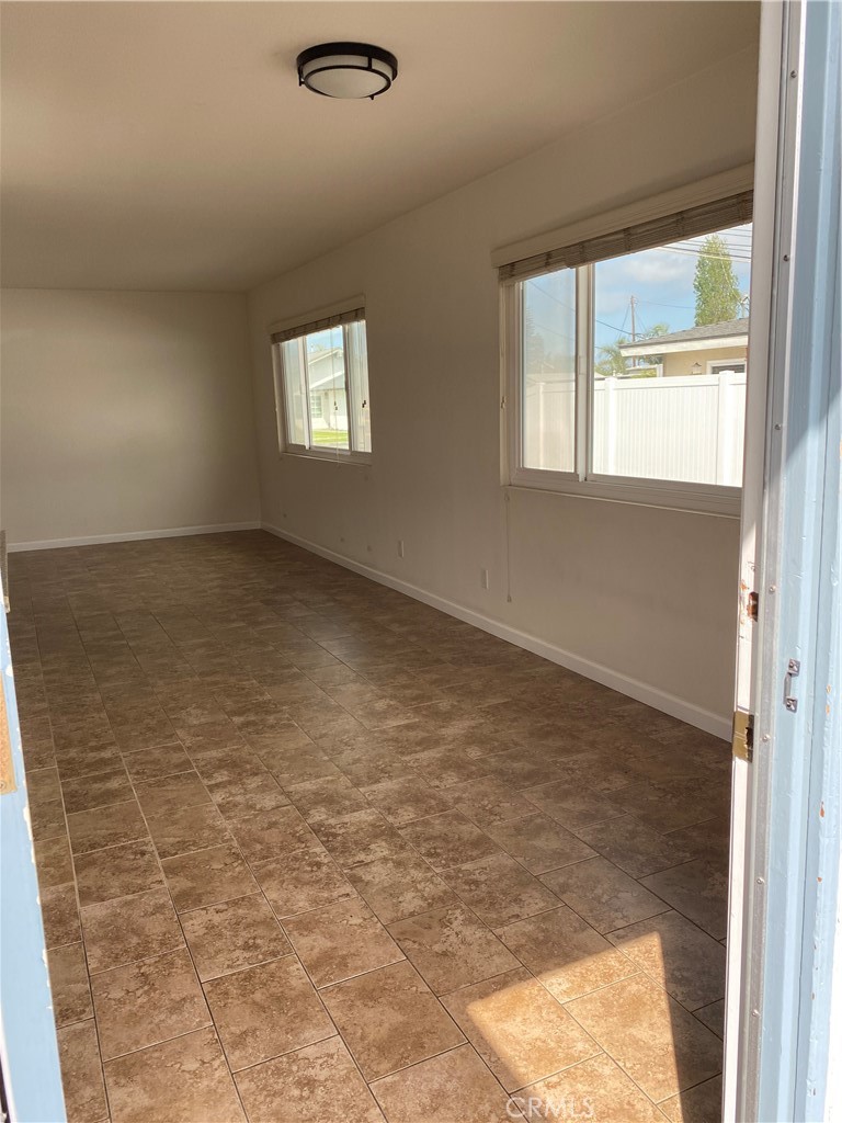 MLS #NP25262648 image #9