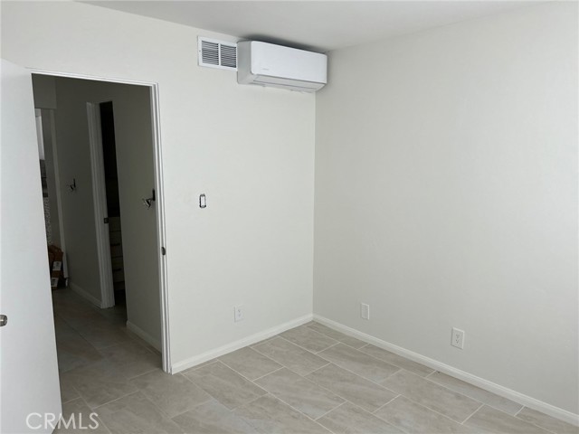 MLS #NP25263285 image #8