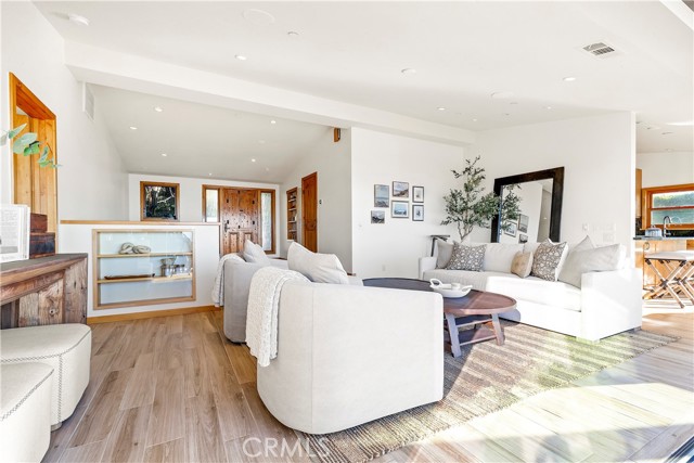 MLS #NP25263709 image #4