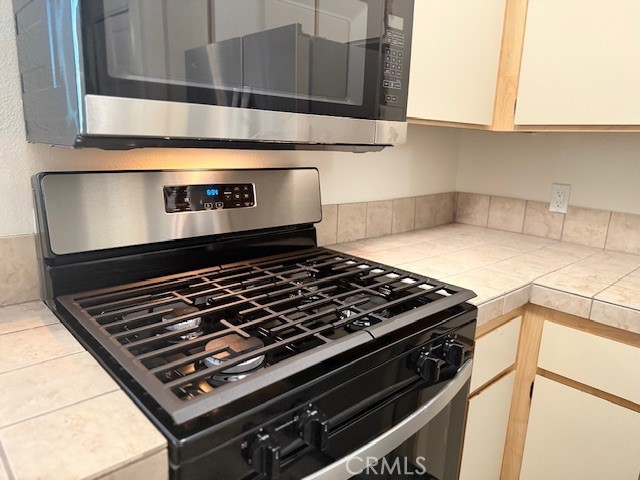 MLS #NP25264669 image #8