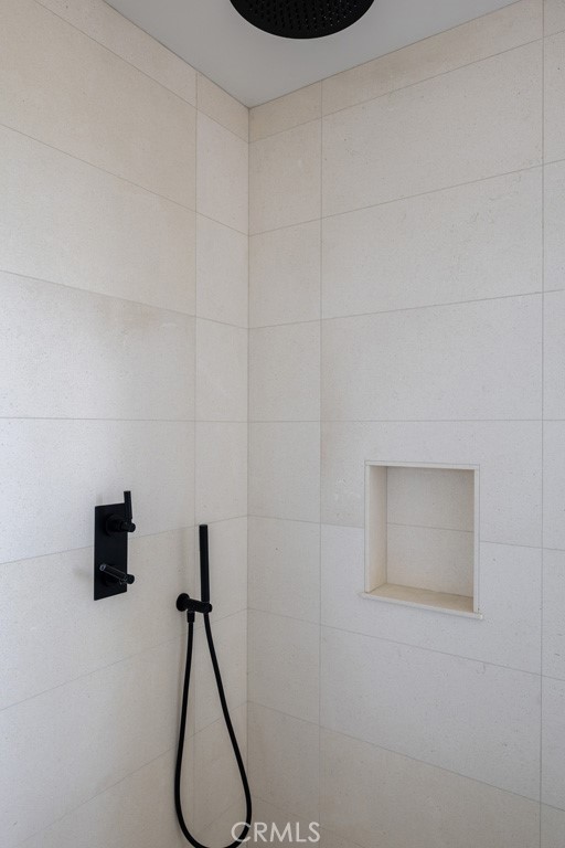 MLS #NP25265032 image #8