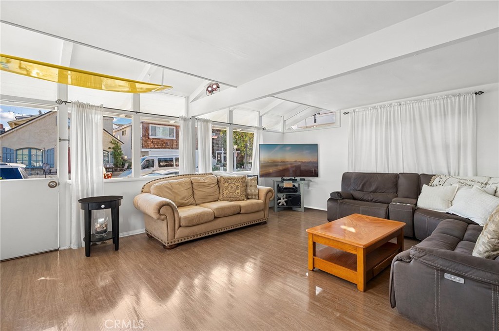 MLS #NP25265096 image #7