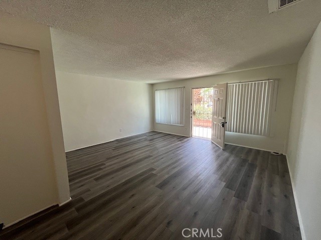 MLS #NP25266502 image #3