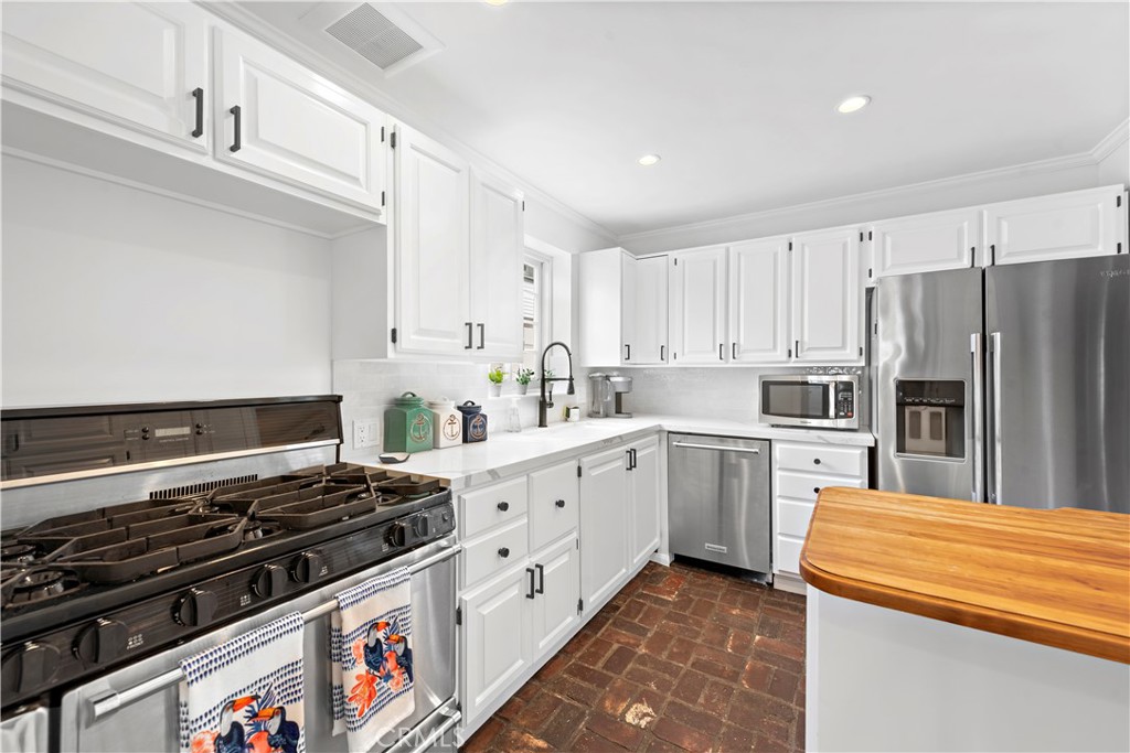 MLS #NP25266726 image #7