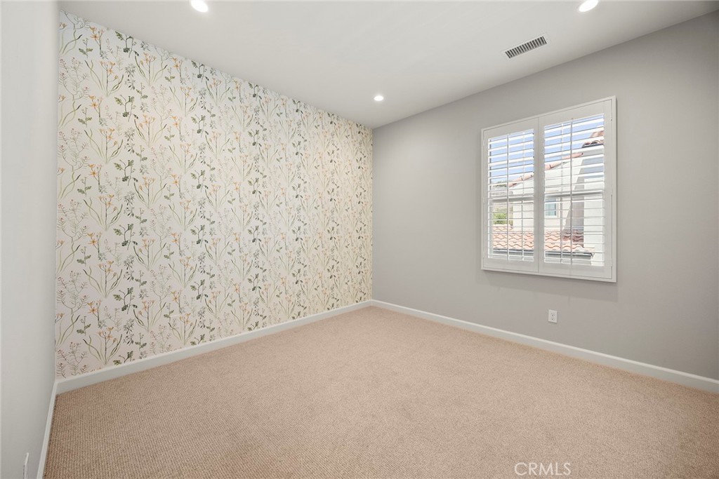 MLS #NP25266807 image #17