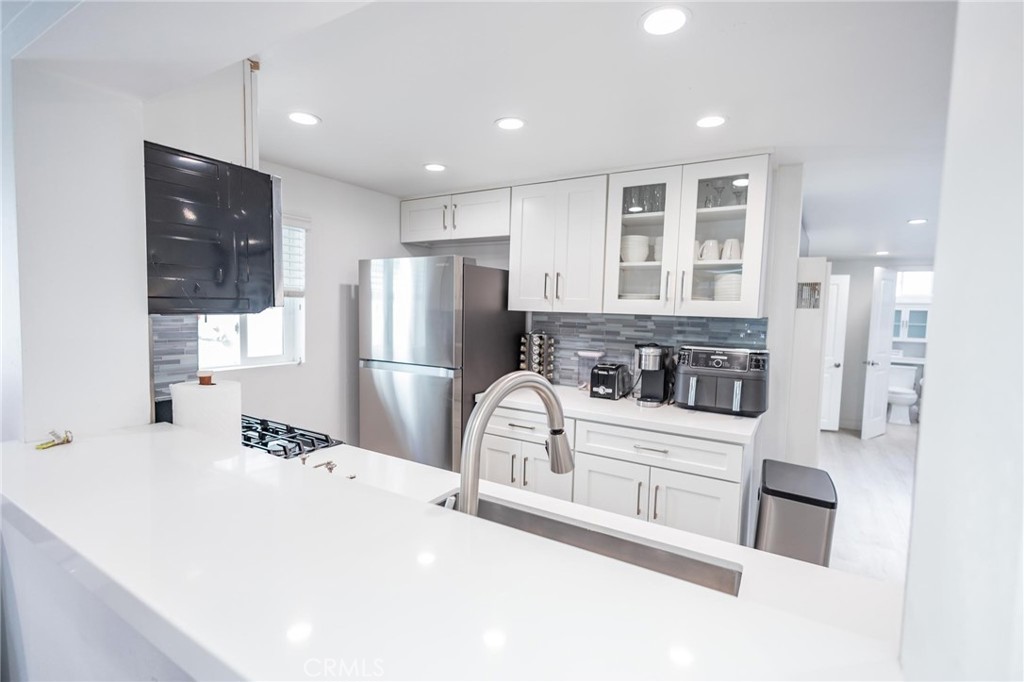 MLS #NP25266820 image #25