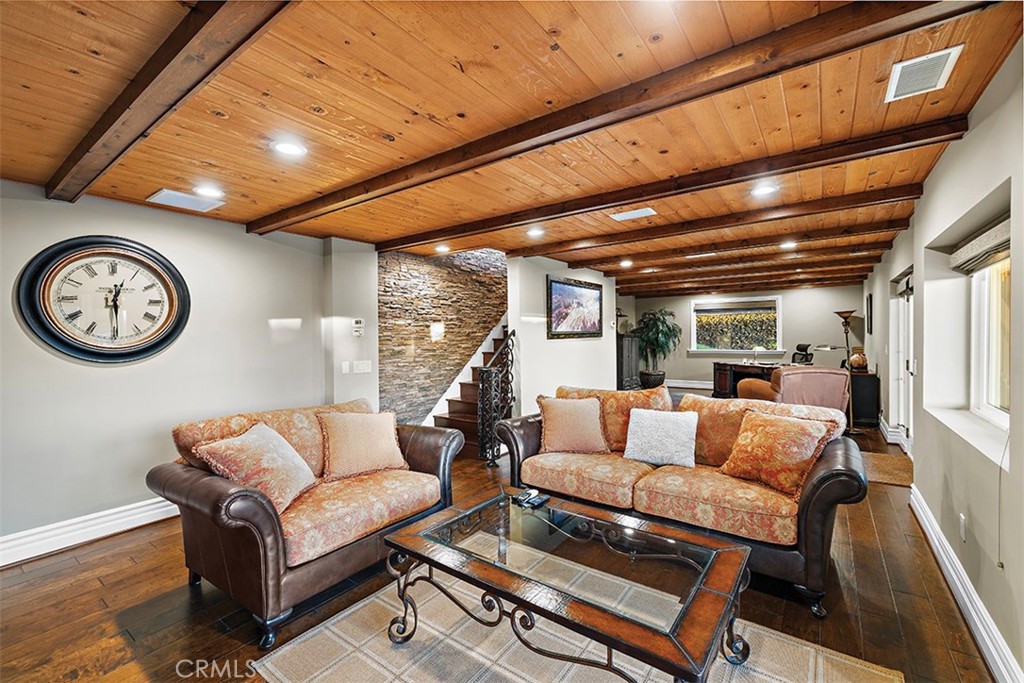 MLS #NP25266842 image #36