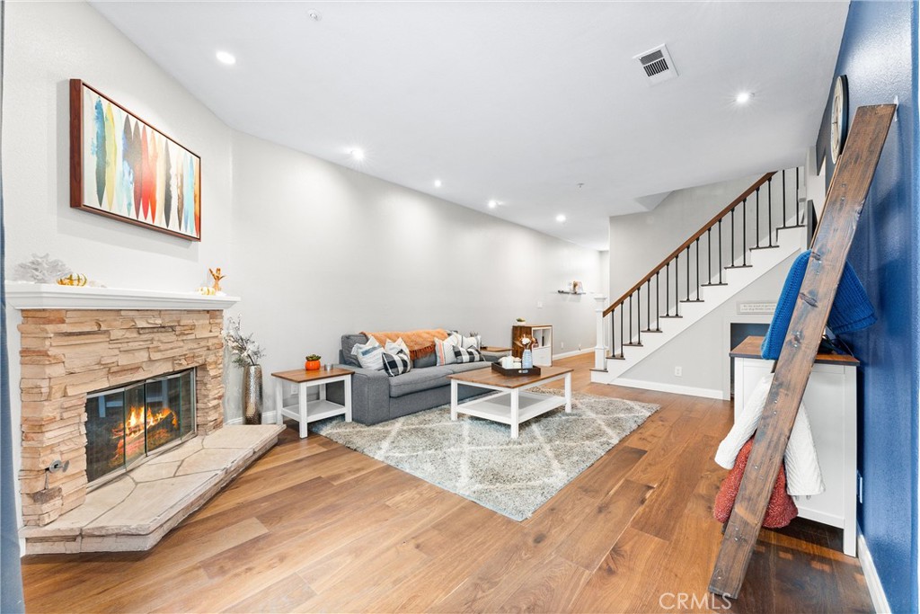 MLS #NP25266981 image #1