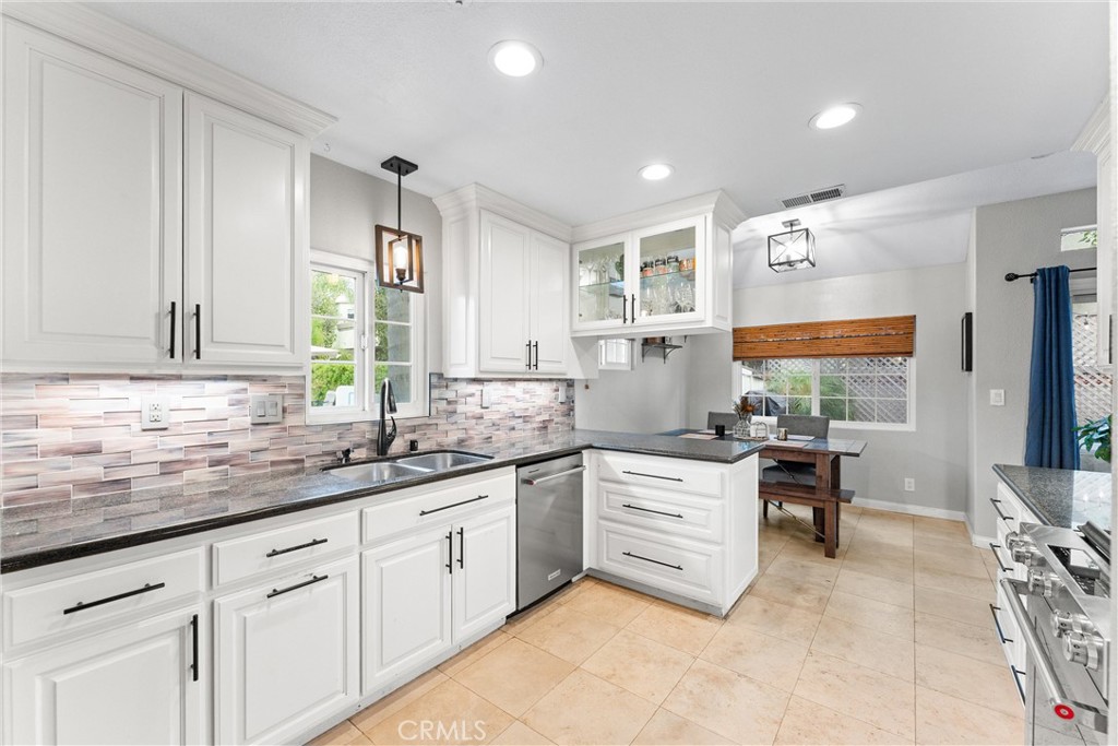 MLS #NP25266981 image #10