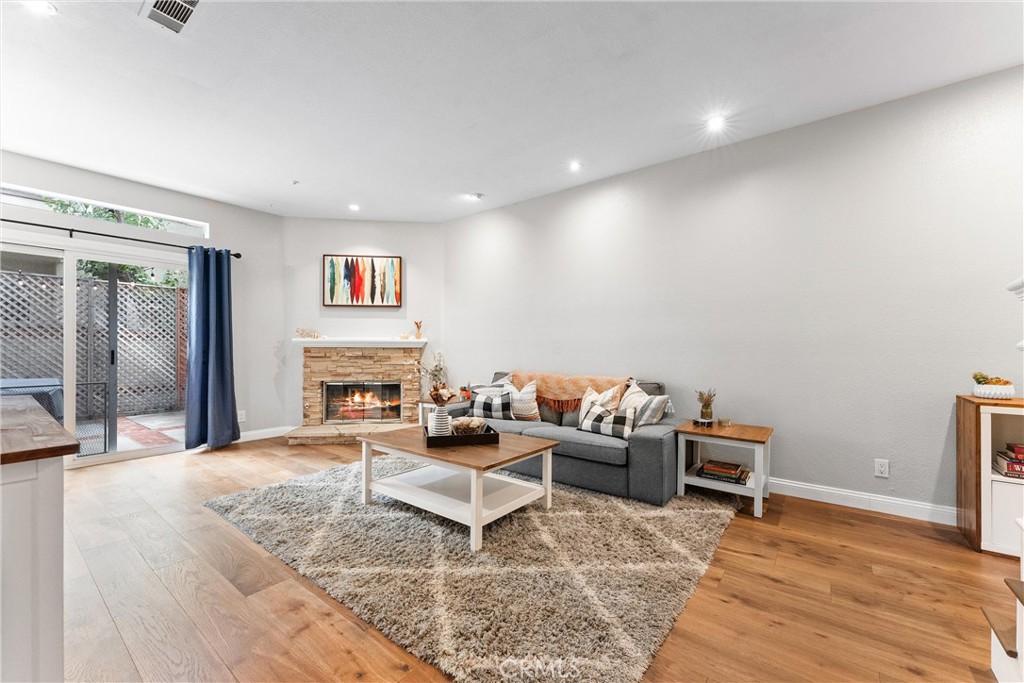 MLS #NP25266981 image #3