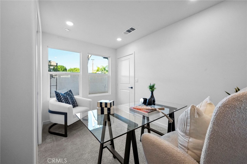 MLS #NP25267229 image #10