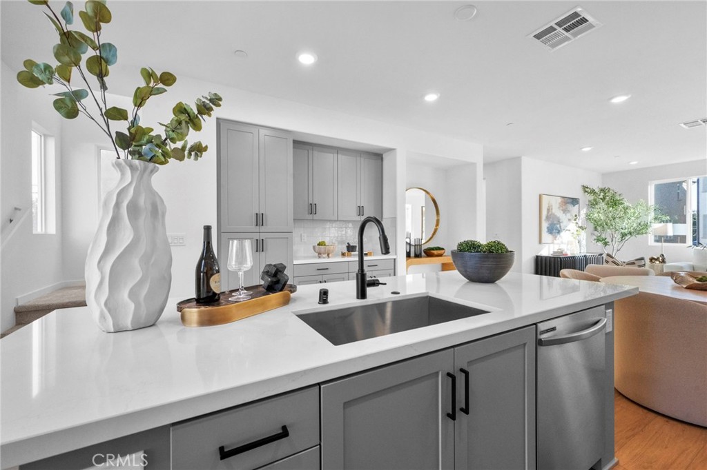 MLS #NP25267229 image #27