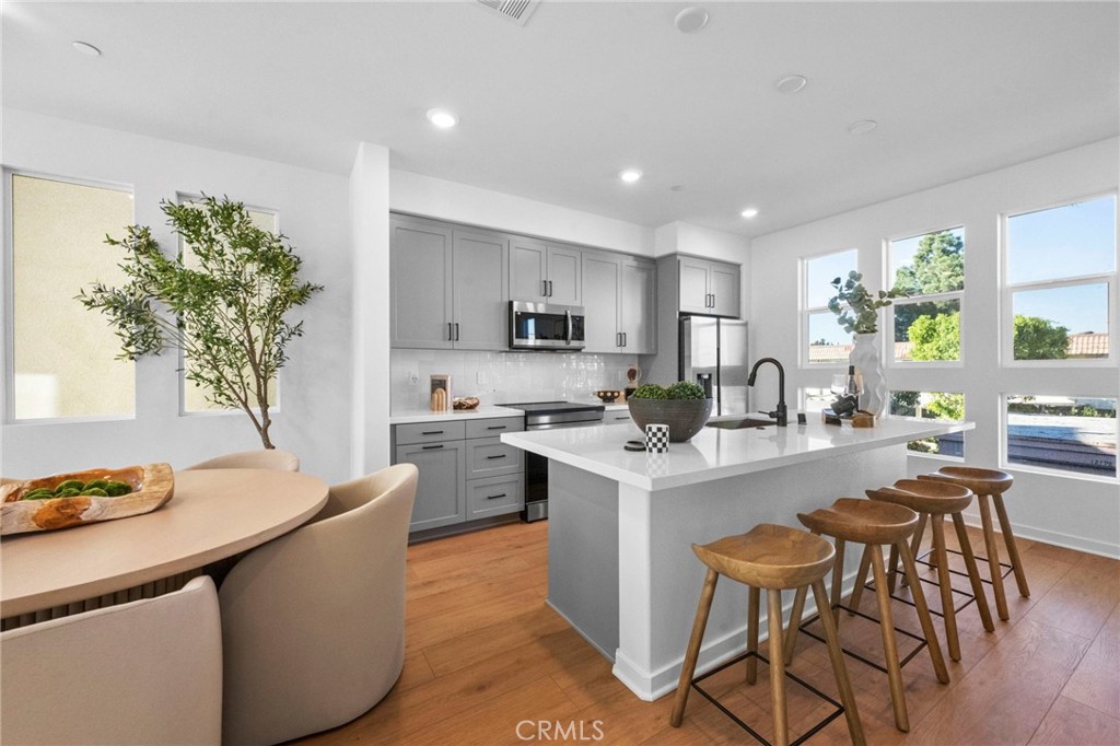 MLS #NP25267229 image #4