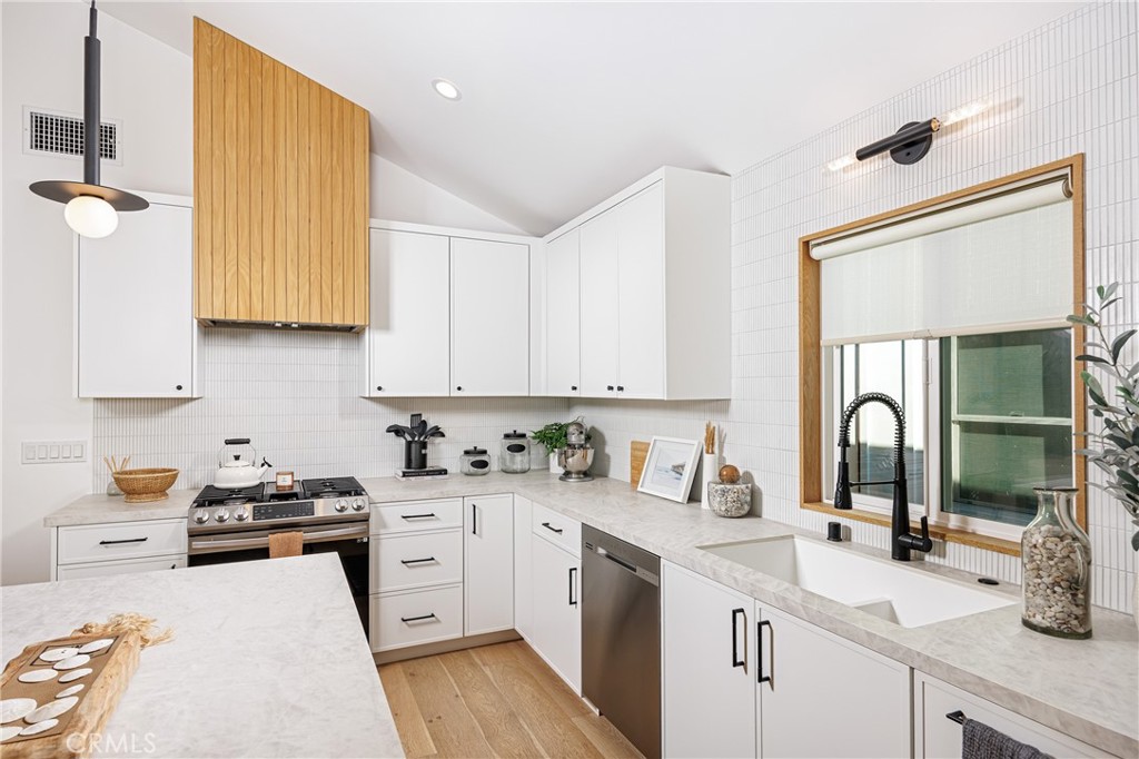 MLS #NP25268228 image #10