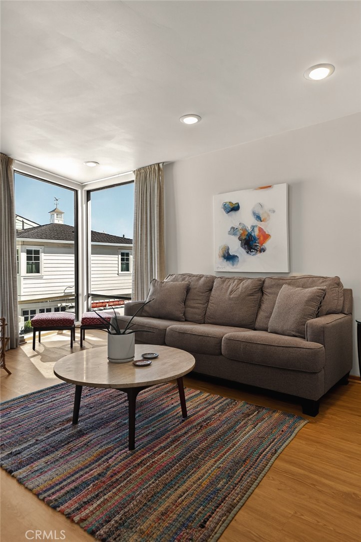 MLS #NP25268374 image #10