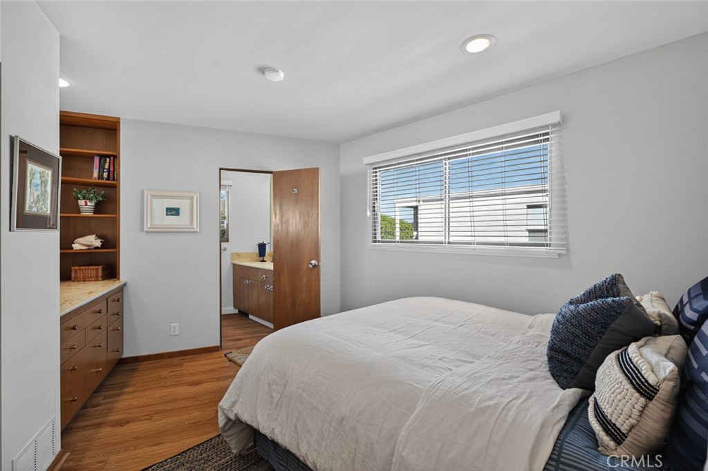 MLS #NP25268374 image #24