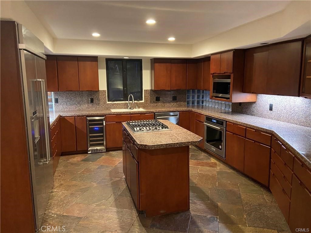 MLS #NP25268476 image #6