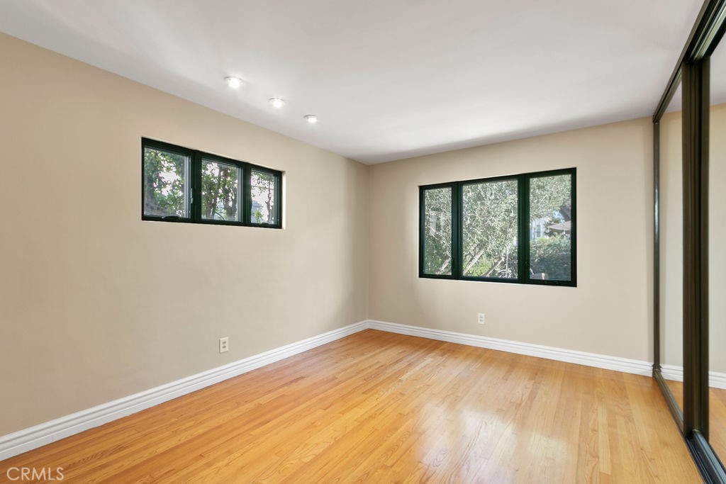 MLS #NP25268505 image #10