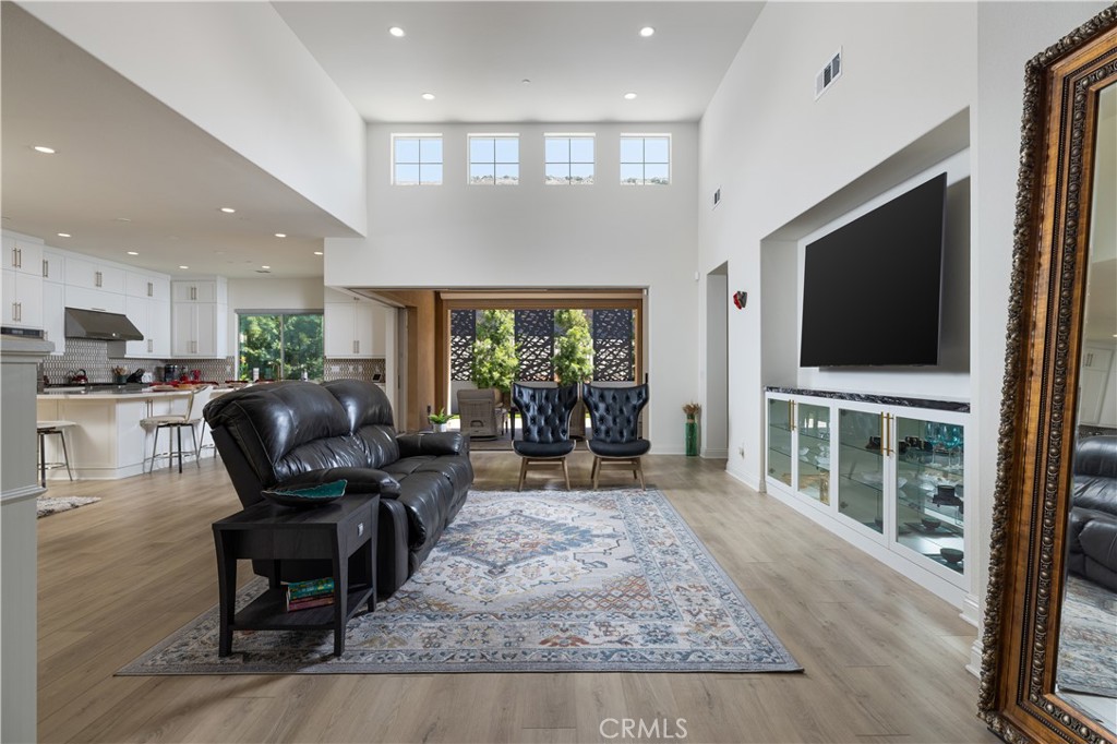 MLS #NP25268538 image #2