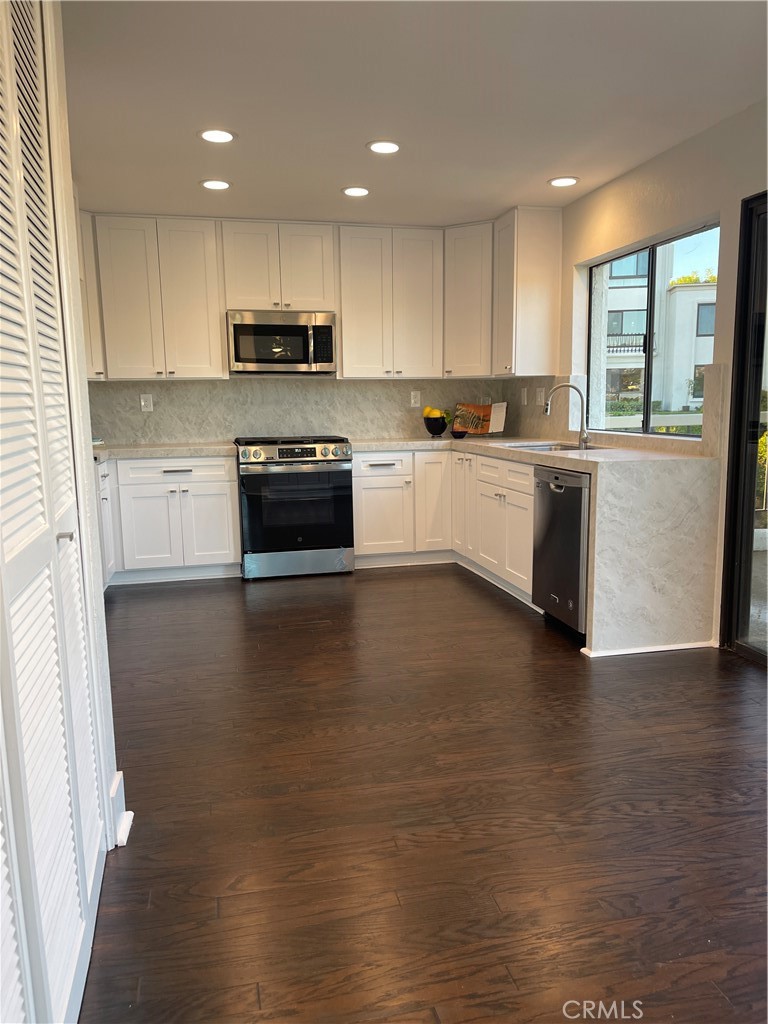 MLS #NP25268789 image #8