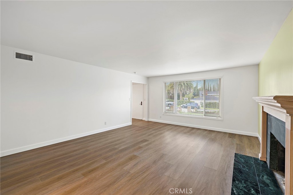 MLS #NP25269370 image #8