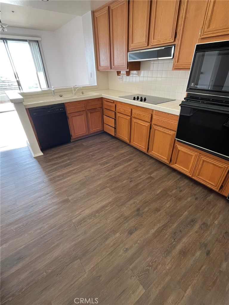 MLS #NP25270095 image #16